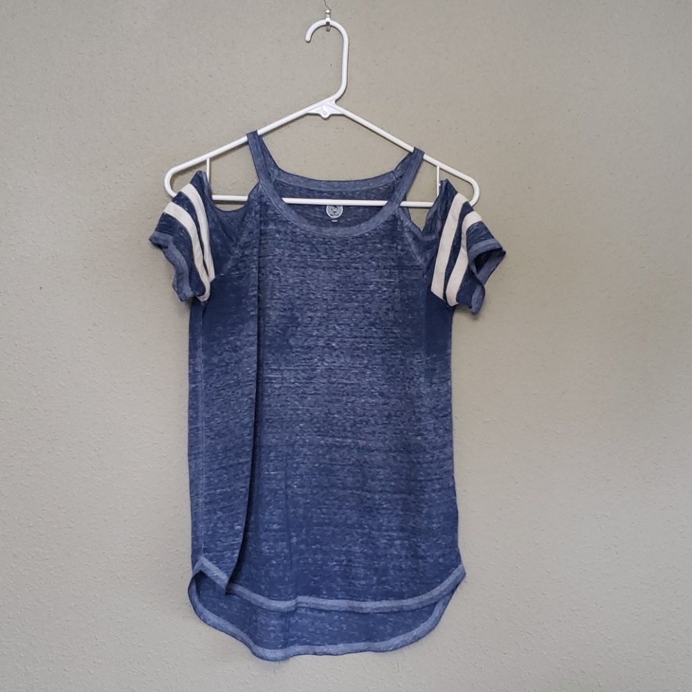 Off the shoulder tee-shirt
